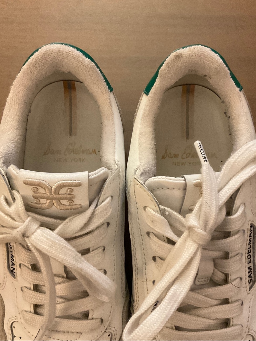 Sam Edelman women’s White, Gray & Green Low-Top Sneakers - Picture 4 of 4